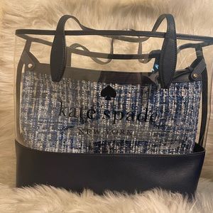 Beautiful Kate Spade tote with removable pouch